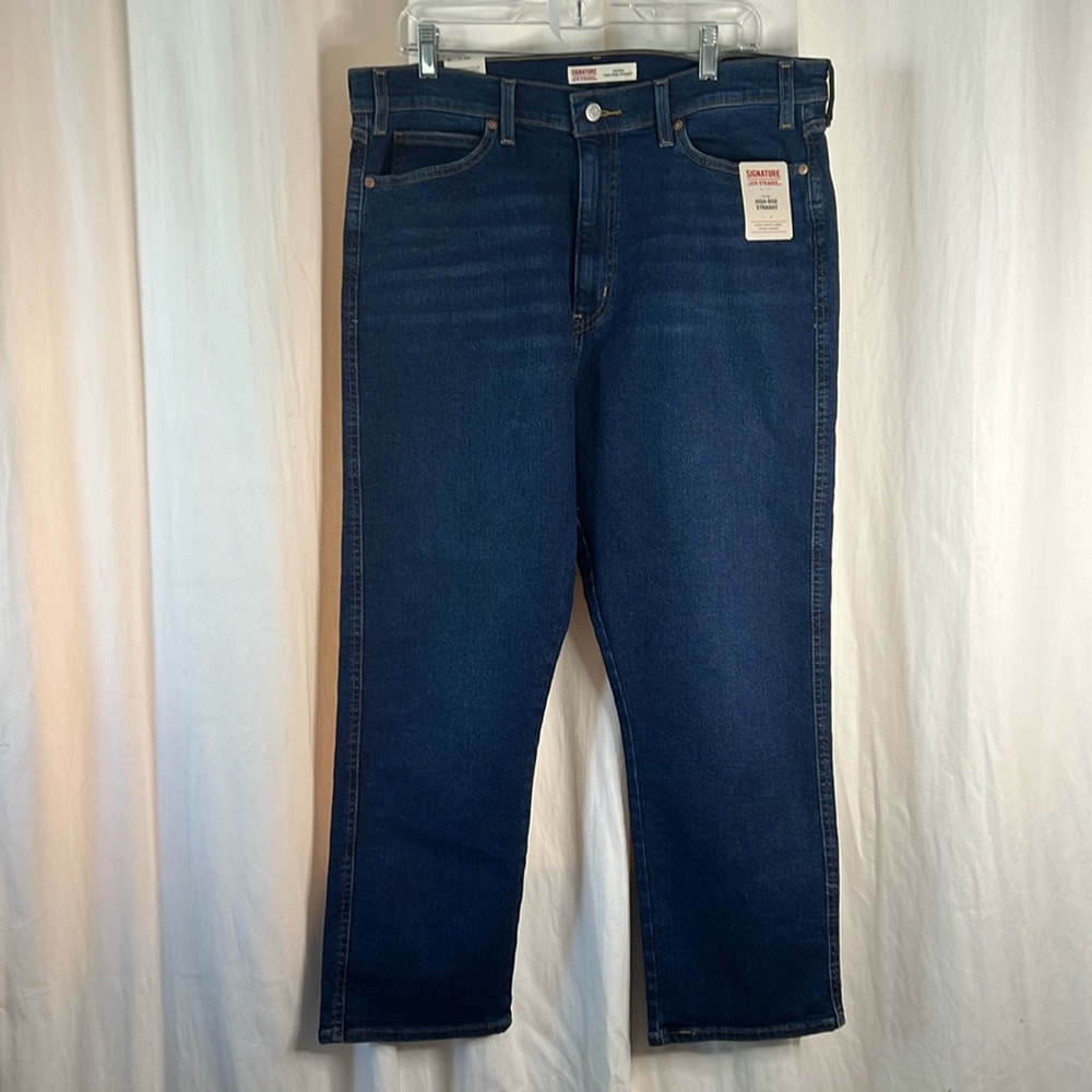Levi’s Signature High Rise Jeans